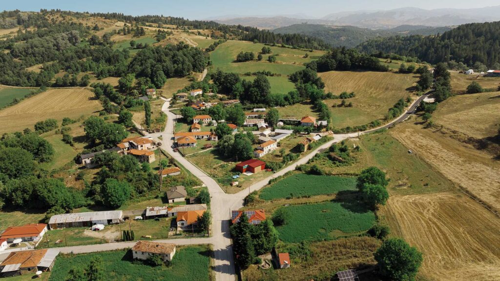 Ιστορίες από τους Ακρίτες της Καστοριάς: Κρασί, αρκούδες και εμφύλιος