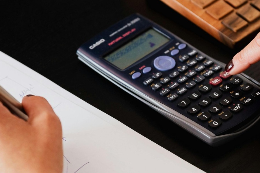 Αυξημένες εισφορές για χιλιάδες ελεύθερους επαγγελματίες