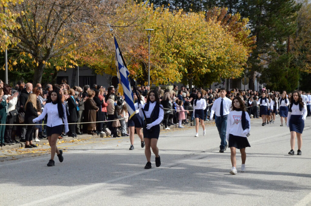 Η παρέλαση της 28ης Οκτωβρίου στο Άργος Ορεστικό