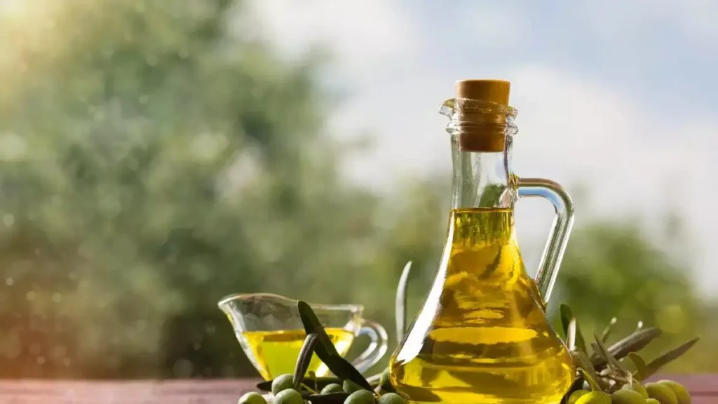 Πού θα κυμανθεί φέτος η παραγωγή και η τιμή του ελαιολάδου