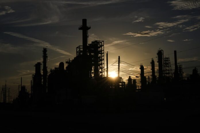 37d1e8652b417f03caef620670c11c3e_L