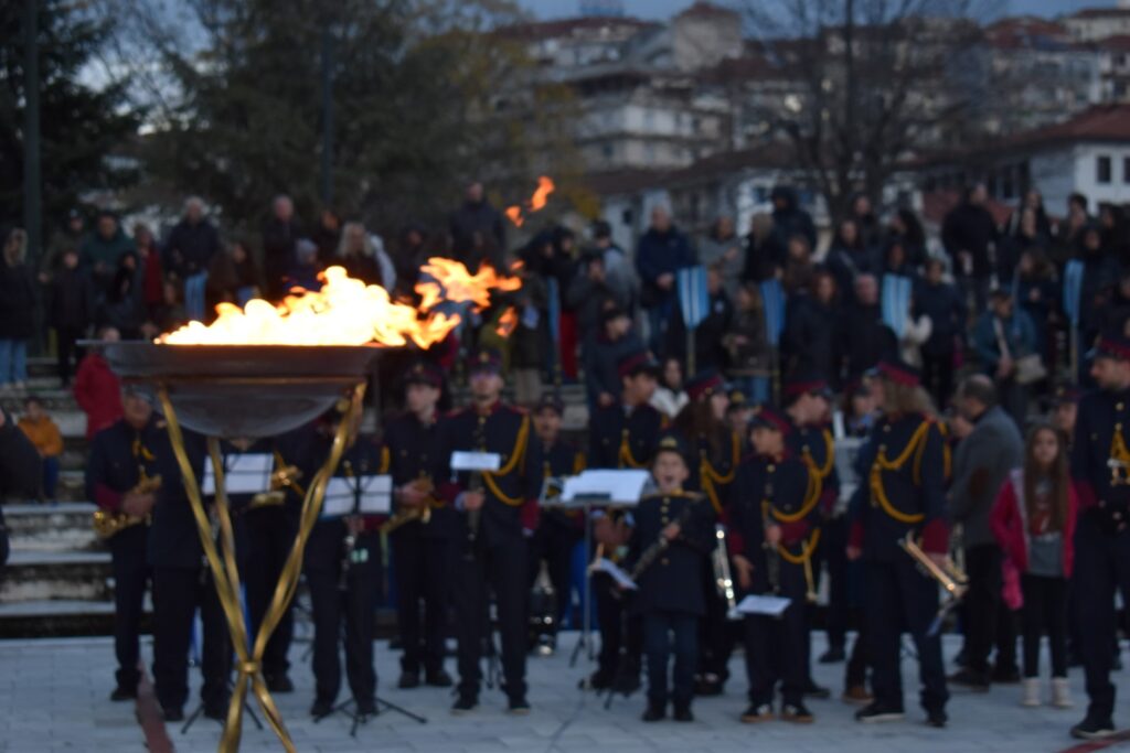 Η Καστοριά υποδέχτηκε την Ολυμπιακή Φλόγα των Χειμερινών Ολυμπιακών Αγώνων Milano-Cortina 2026