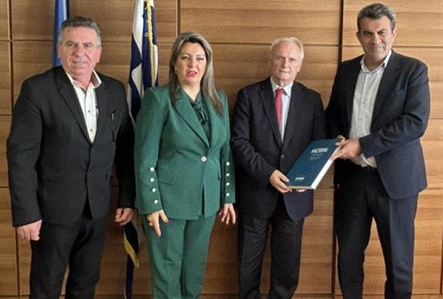 Στο ΥΠΠΑΤ Σαββόπουλος, Χαρούμενος & Αντωνίου για τη ζημίες στις Μηλοκαλλιέργιες της  Π.Ε. Καστοριάς