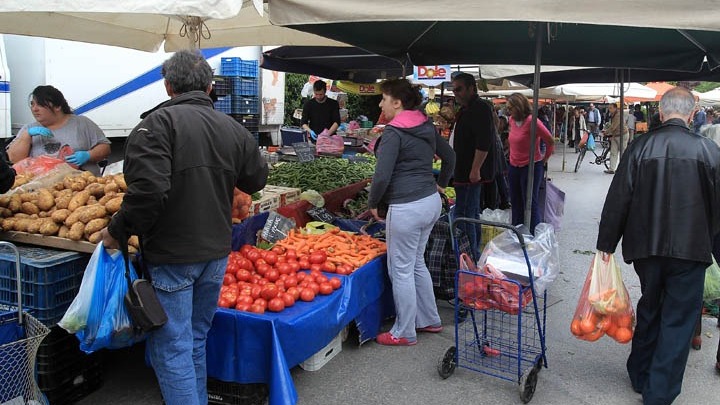 Πανελλαδική απεργία επ’ αόριστον στις λαϊκές αγορές από τις 7 Ιανουαρίου