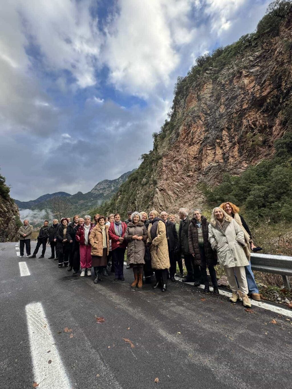 Η Εκδρομή του Συλλόγου Απόζαρι Καστοριάς στο Καρπενήσι (φωτογραφίες – βίντεο)