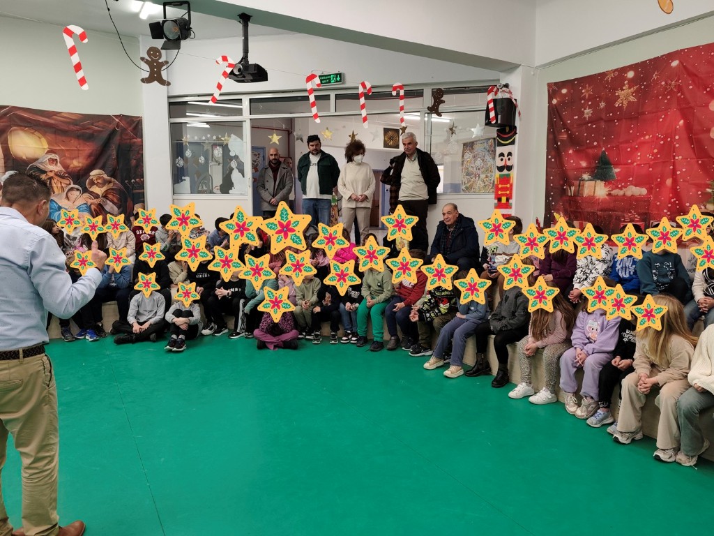 Ο… Άγιος Βασίλης έκανε και φέτος τη βόλτα του στα σχολεία του Δήμου Άργους Ορεστικού!