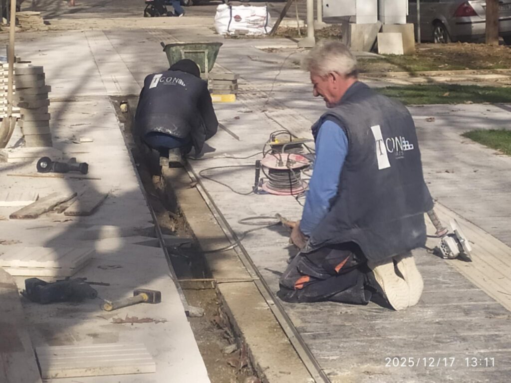 Καστοριά: Οι πλατείες του «ράβε – ξήλωνε» και η αποθέωση της κακοτεχνίας!