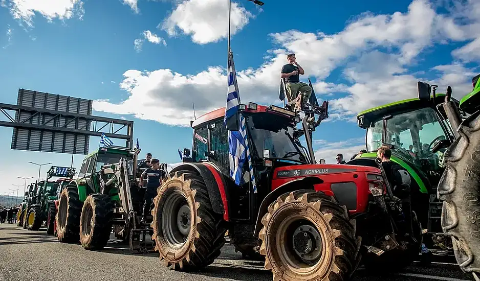 Συνελήφθη αγρότισσα για βίντεο στο TikTok – Καλούσε σε βιαιοπραγίες και «ξεσηκωμό όπως στο Κιλελέρ»