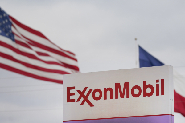 Ο Τραμπ «θύμωσε» και λέει πως θα κρατήσει την ExxonMobil εκτός Βενεζουέλας