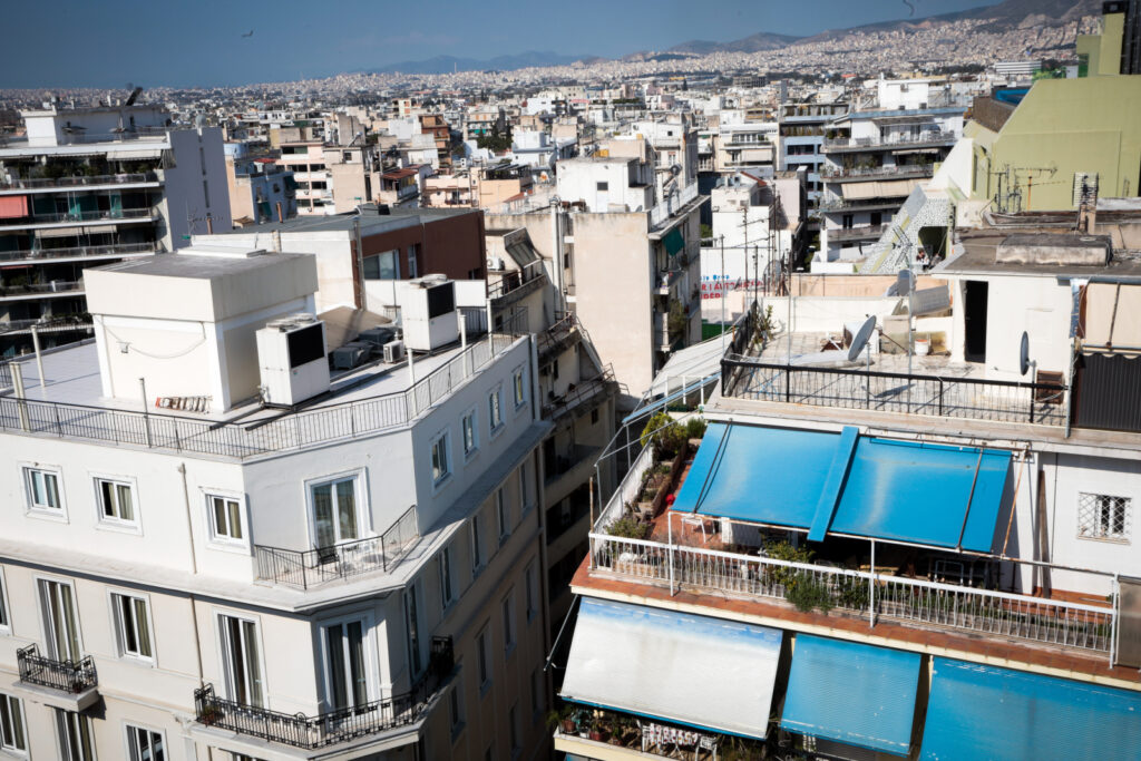 Ανακαίνιση σπιτιού με επιδότηση έως 90%: Πώς θα αλλάξετε πλακάκια, μπάνιο και κουζίνα