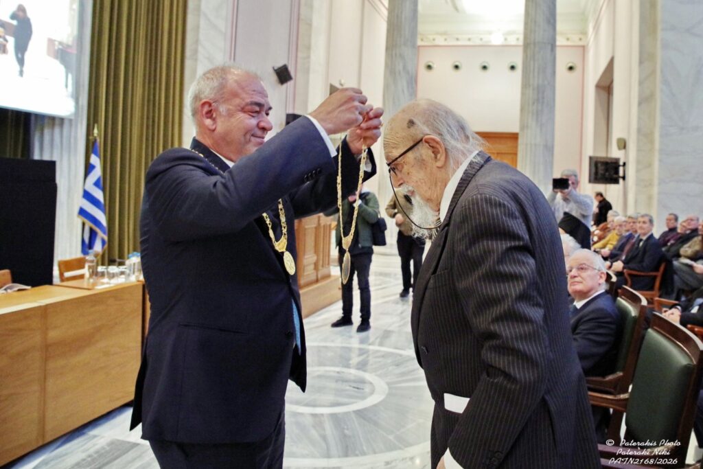 Διδάσκοντας επιστήμη και ήθος: Το Εθνικό Μετσόβιο Πολυτεχνείο αποδίδει την ύψιστη τιμή στον Θεοδόση Τάσιο