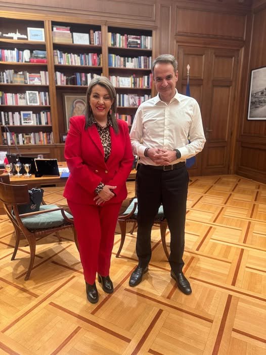 Συνάντηση της Μαρίας Αντωνίου με τον Πρωθυπουργό Κυριάκο Μητσοτάκη στο Μαξίμου για όλα τα θέματα της Καστοριάς   