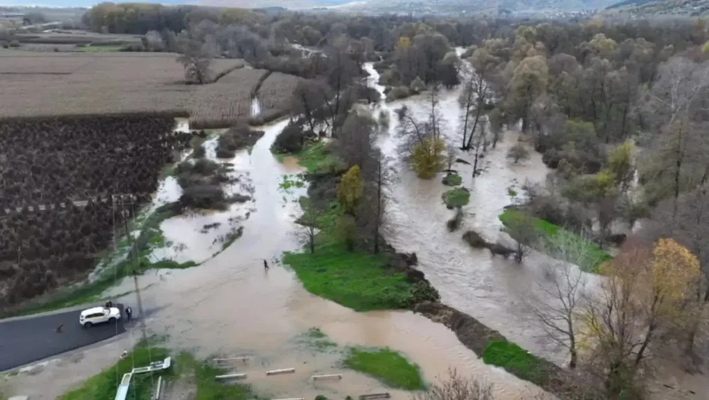 ΑΝΑΚΟΙΝΩΣΗ ΤΗΣ Τ.Ε. ΚΑΣΤΟΡΙΑΣ ΤΟΥ ΚΚΕ ΓΙΑ ΤΙΣ ΠΛΗΜΜΥΡΕΣ ΣΤΗΝ  ΚΑΣΤΟΡΙΑ