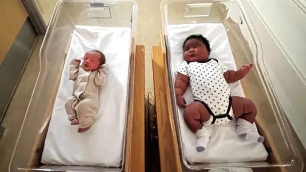 Μαμά γέννησε έναν υγιέστατο… γίγαντα 13 κιλών: «φοράει ρούχα για μωρό 6 μηνών»