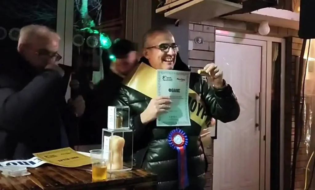 Απονομές στο 8ο Παγκόσμιο Πρωτάθλημα Τσιπουρογευσιγνωσίας – Οι πρώτοι και οι τελευταίοι! (βίντεο – κατάταξη)