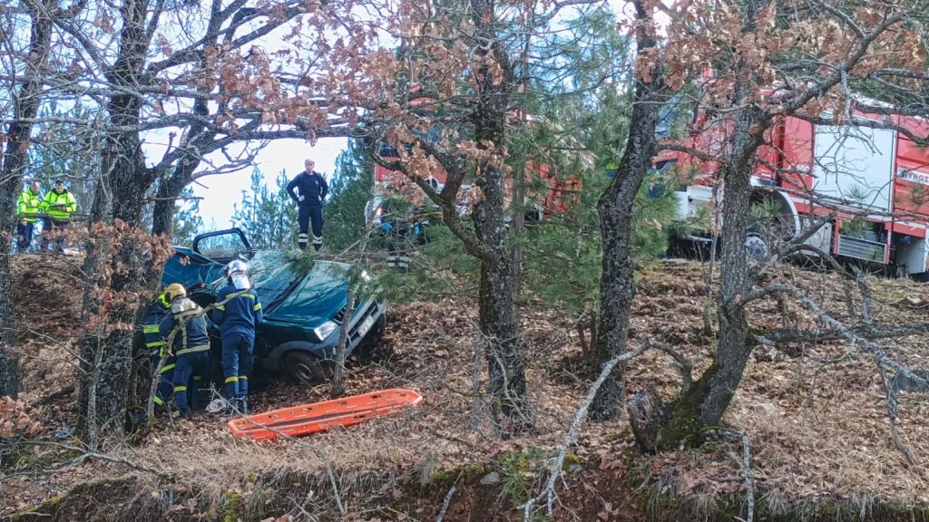 Γνωστός γιατρός της Καστοριάς το θύμα του τροχαίου στην Κορησό (φωτογραφίες)