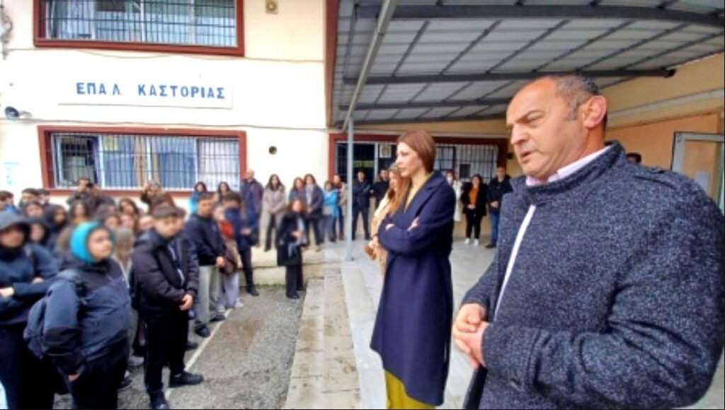 Σοφία Ζαχαράκη από ΕΠΑΛ Καστοριάς: Πιλοτικό Κέντρο Οδικής Ασφάλειας στη μνήμη των δύο παιδιών που σκοτώθηκαν σε τροχαίο