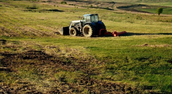 trakter-agros-1100x600