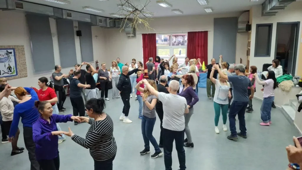 100 χορευτές από τη Βουλγαρία στο Δισπηλιό (φωτογραφίες – βίντεο)