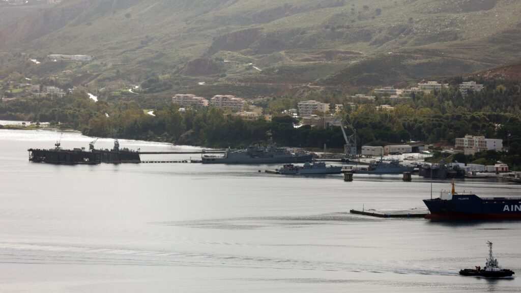 Προσαγωγή Γεωργιανού για κατασκοπεία στη Σούδα