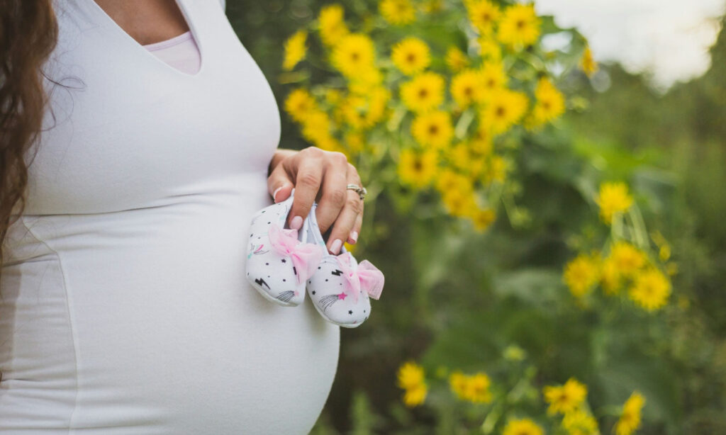 Γυναίκα γέννησε δίδυμα με διαφορετικούς πατέρες – Η σπάνια περίπτωση που κατέγραψαν επιστήμονες