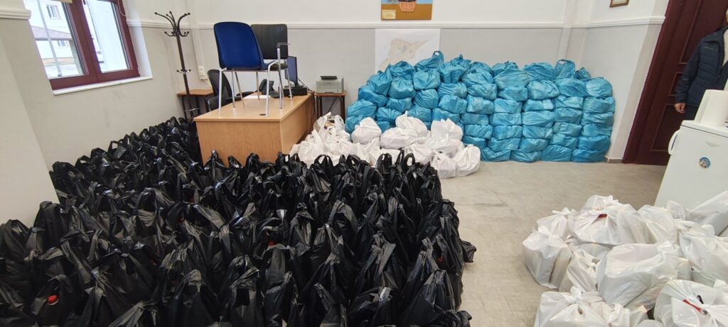 Διανομή τροφίμων και ειδών πρώτης ανάγκης από τον Δήμο Άργους Ορεστικού ενόψει Πάσχα