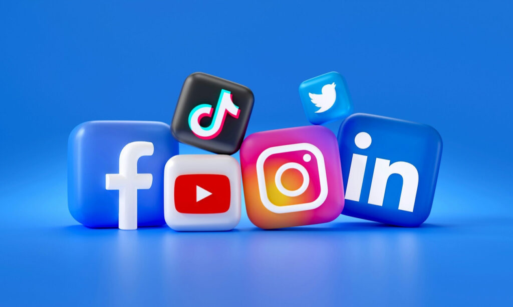 Έρευνα: Για πρώτη φορά τα social media ξεπέρασαν τηλεόραση, ραδιόφωνο και sites στην ενημέρωση